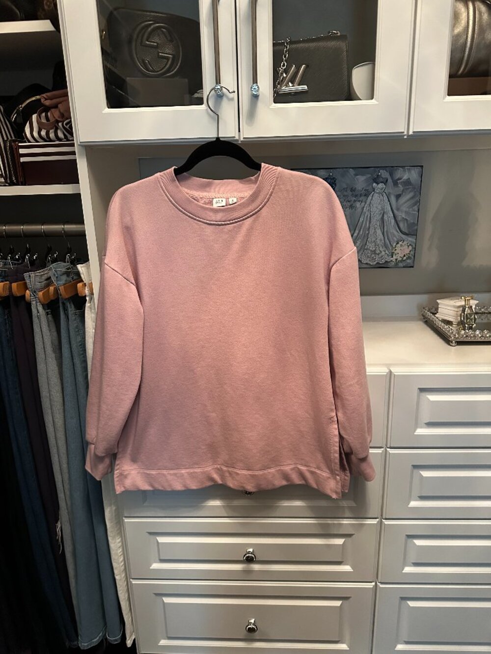 Woman's GAP Sweatshirt